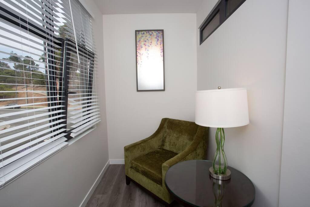 Comfy Studio With Cali King Size Mattress San Diego Zewnętrze zdjęcie